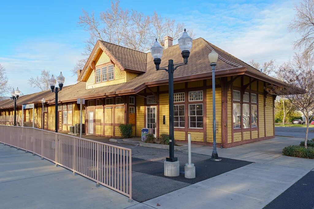 Amtrak Station in Chico, CA (CIC)